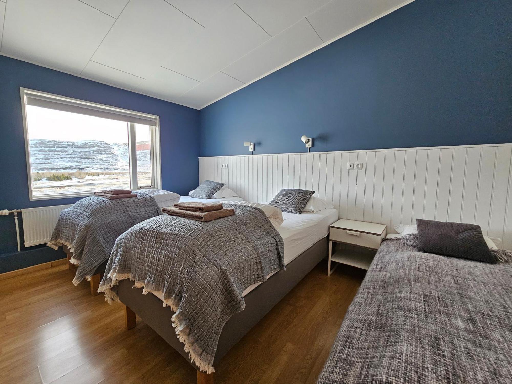Hotel Laugarholl With Natural Hot Spring Holmavik Exteriör bild