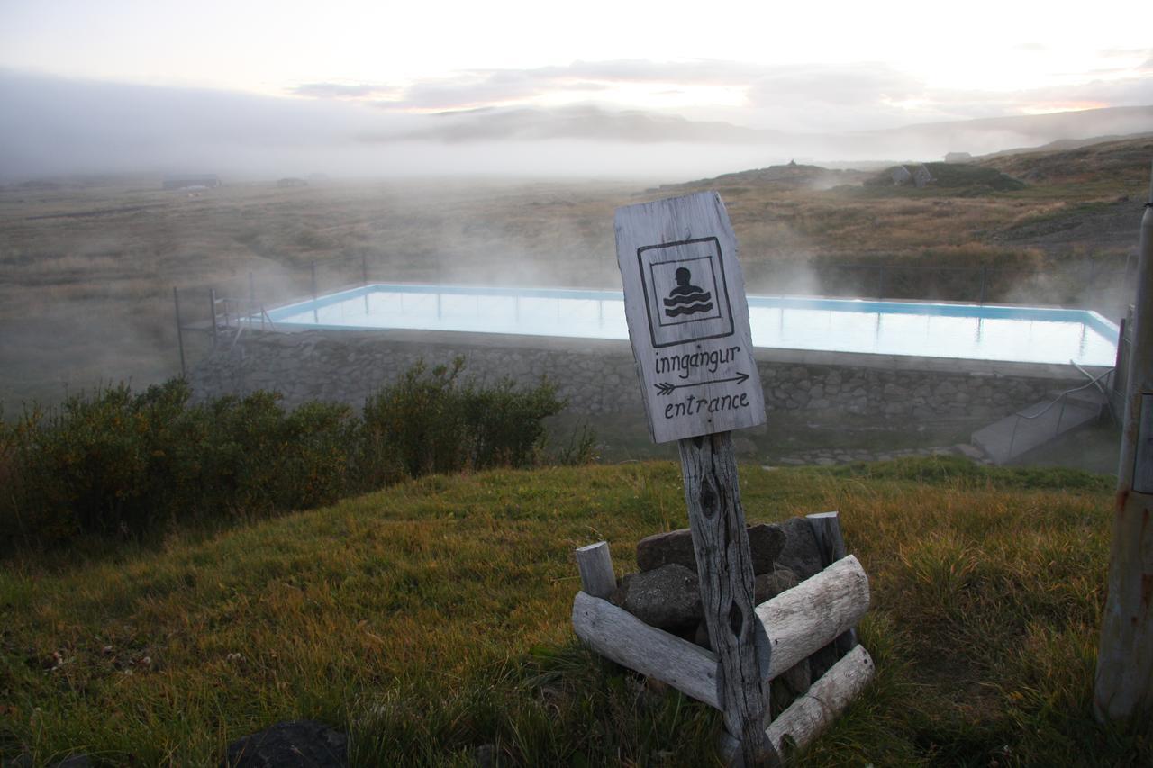 Hotel Laugarholl With Natural Hot Spring Holmavik Exteriör bild